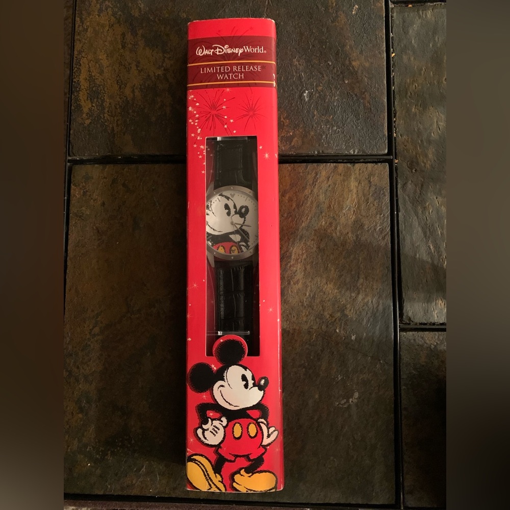 🌸50% Off Sale🌸NWT Vintage Disney Mickey Mouse Watch
